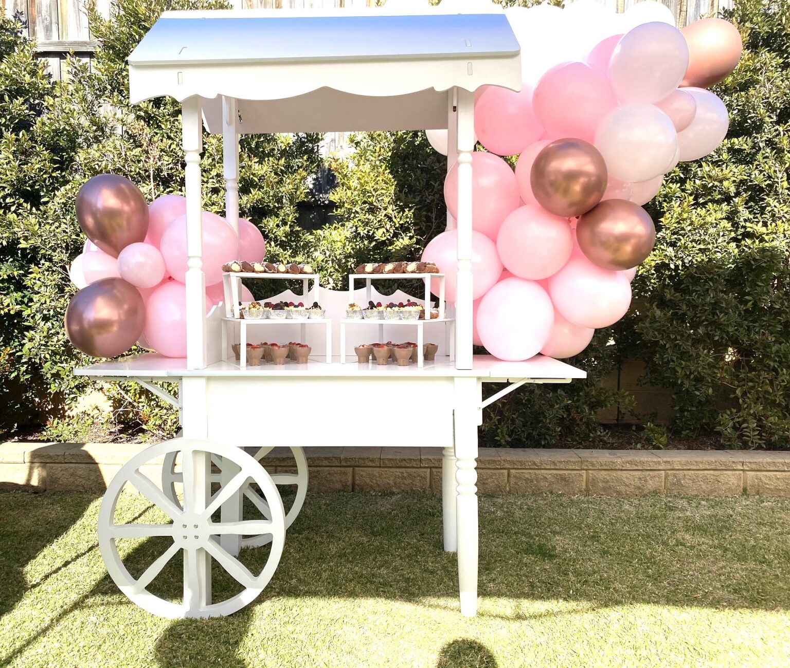 Bella candy cart